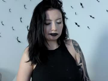 Livecam Vorschaubild von adeelinee_devour_