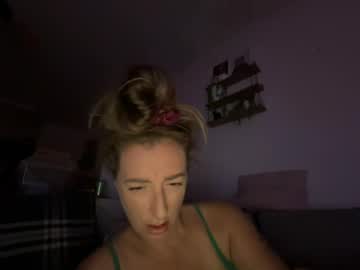 Livecam Vorschaubild von hornyholly77