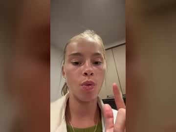 Livecam Vorschaubild von roxxxie_reid