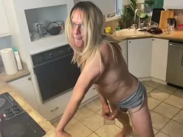 Livecam Vorschaubild von viviannexxx2022